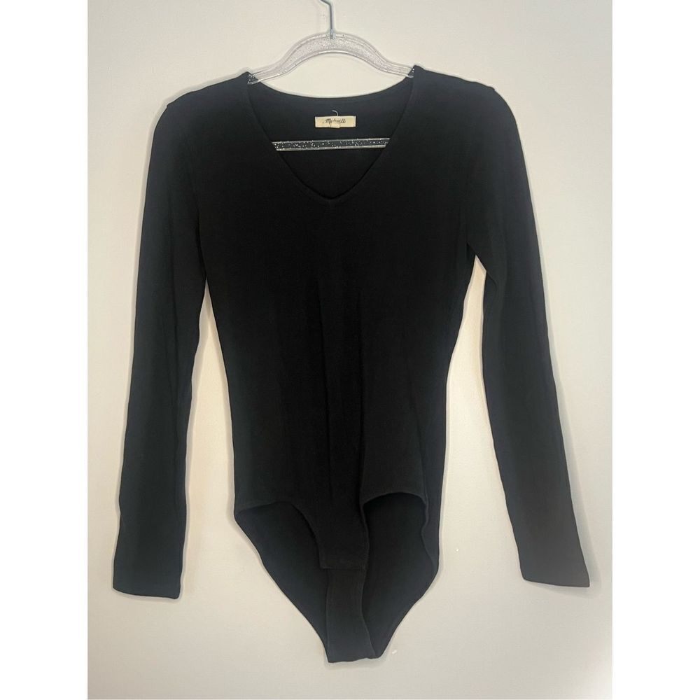 Madewell long sleeve v-neck black bodysuit